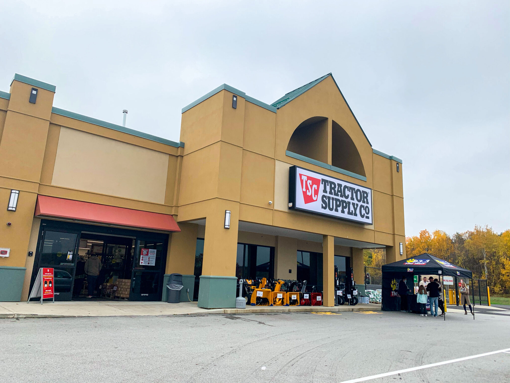 Tractor Supply officially opens new store Oct. 24 in Gilford New