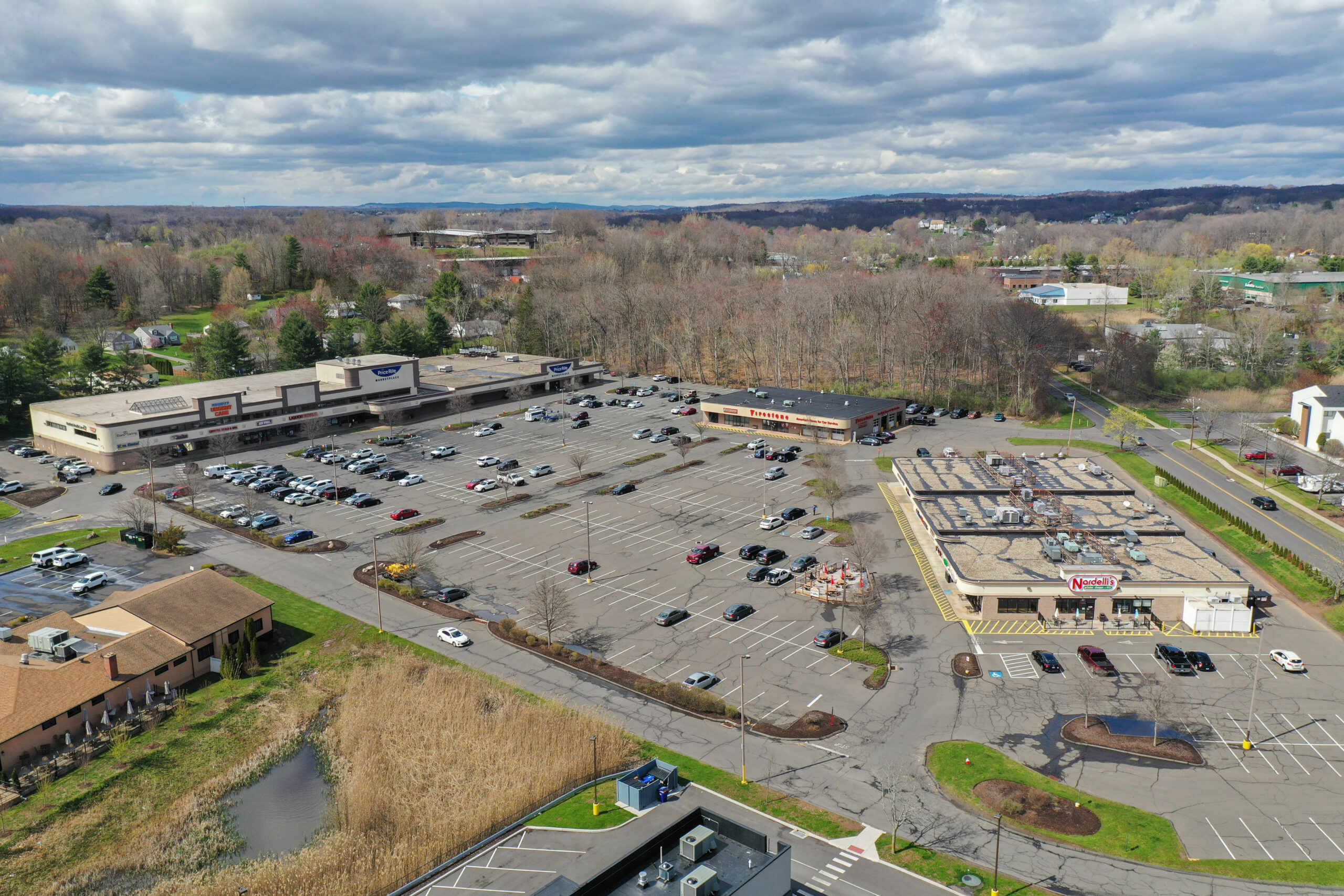 Cromwell, CT Cromwell Commons, 136 Berlin Road New England Retail