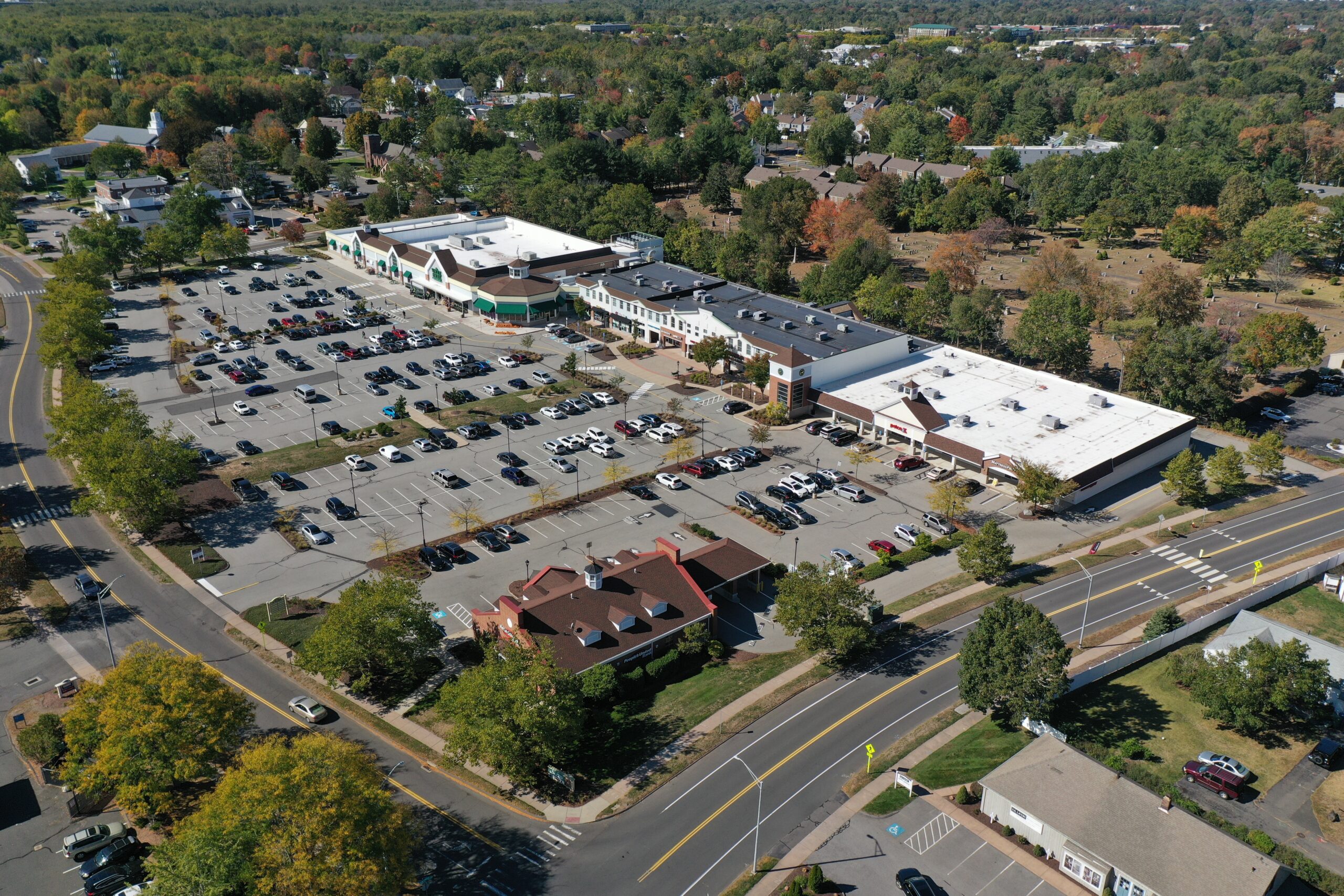 Glastonbury, CT The Offices at Fox Run, 55 Welles Street New England Retail Properties
